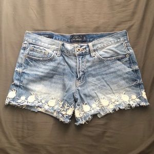 lucky brand Lacey cut off shorts